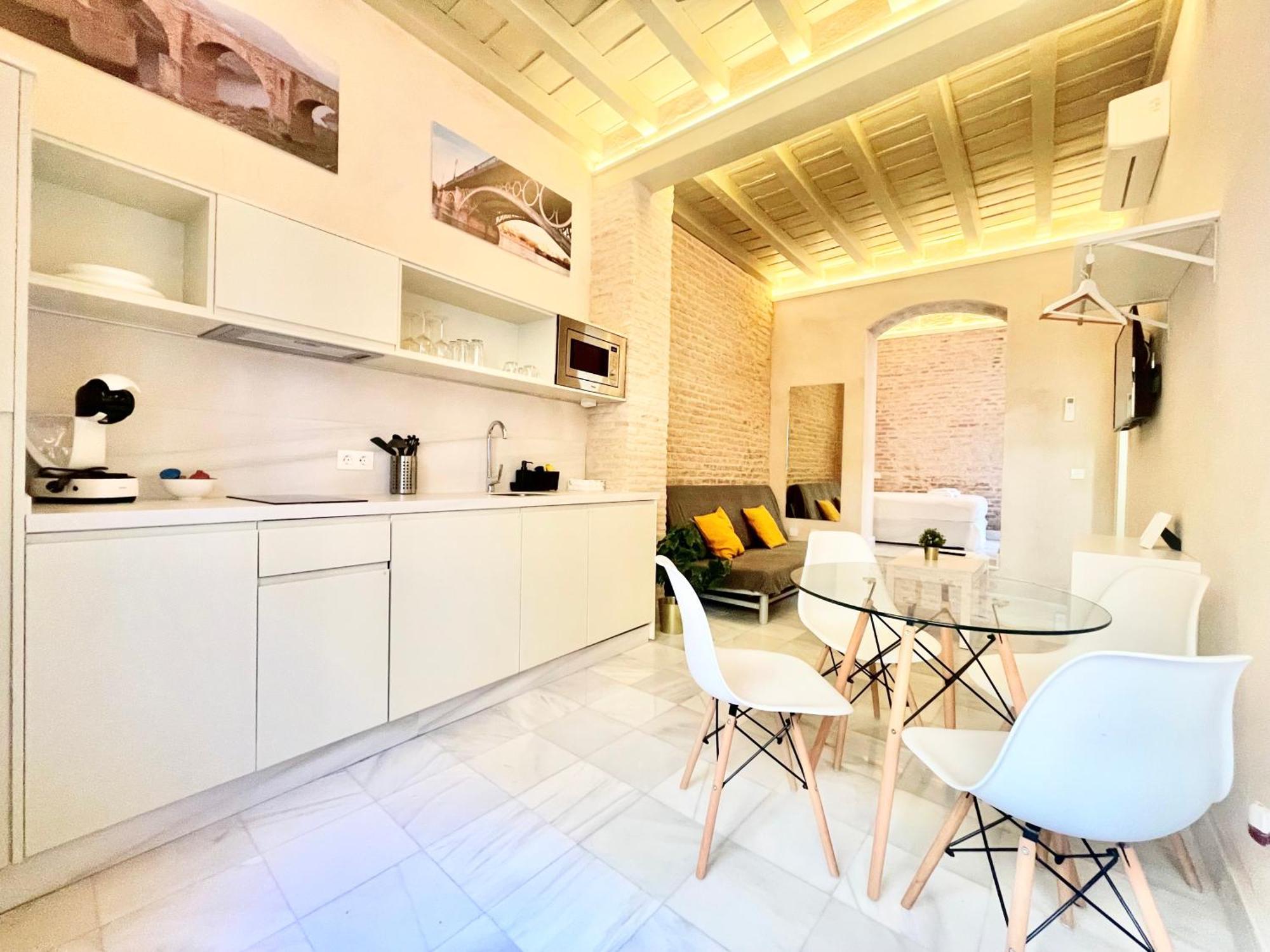 Appartamento Click Triana - Patio Privado Siviglia Esterno foto