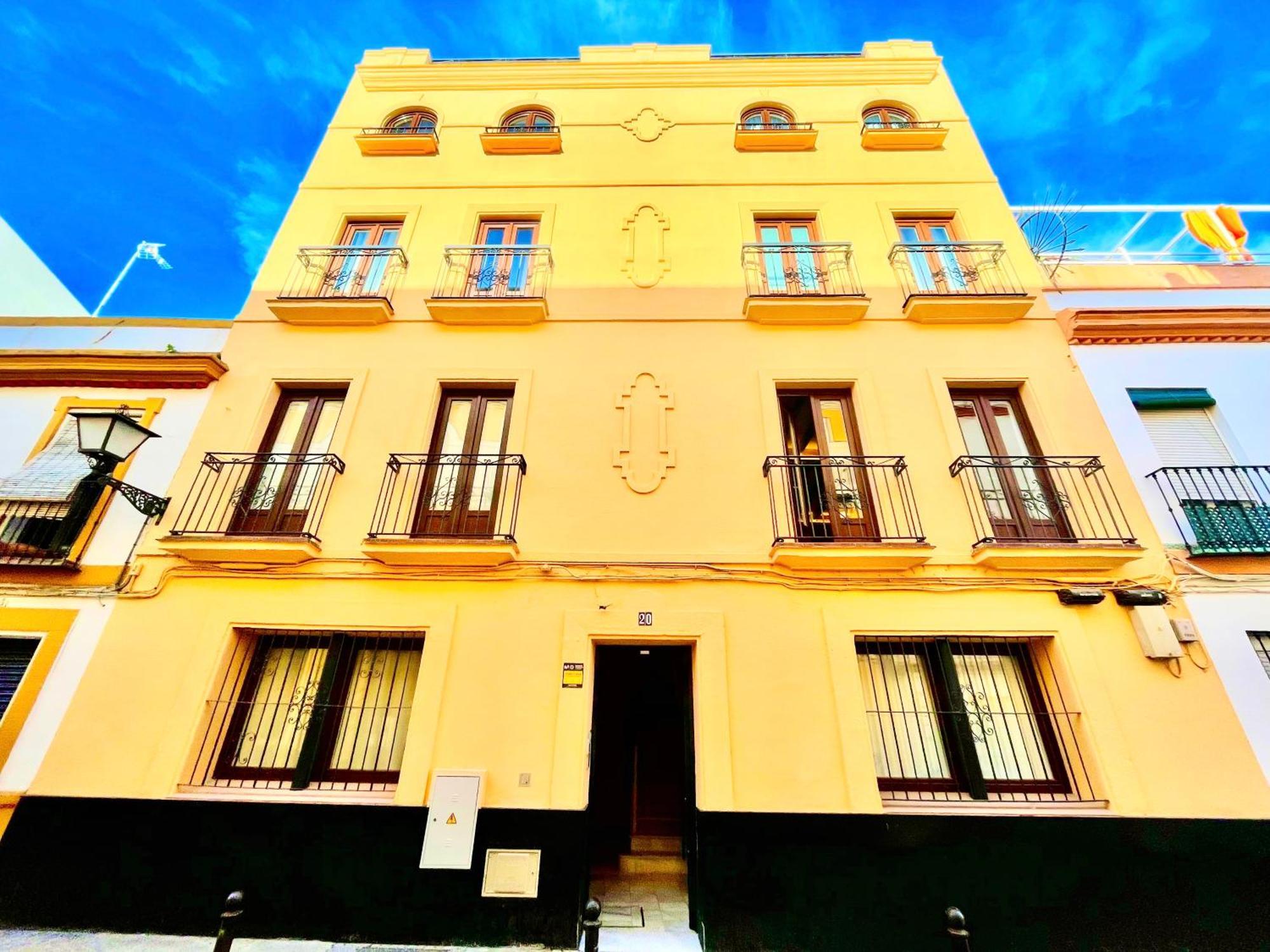 Appartamento Click Triana - Patio Privado Siviglia Esterno foto