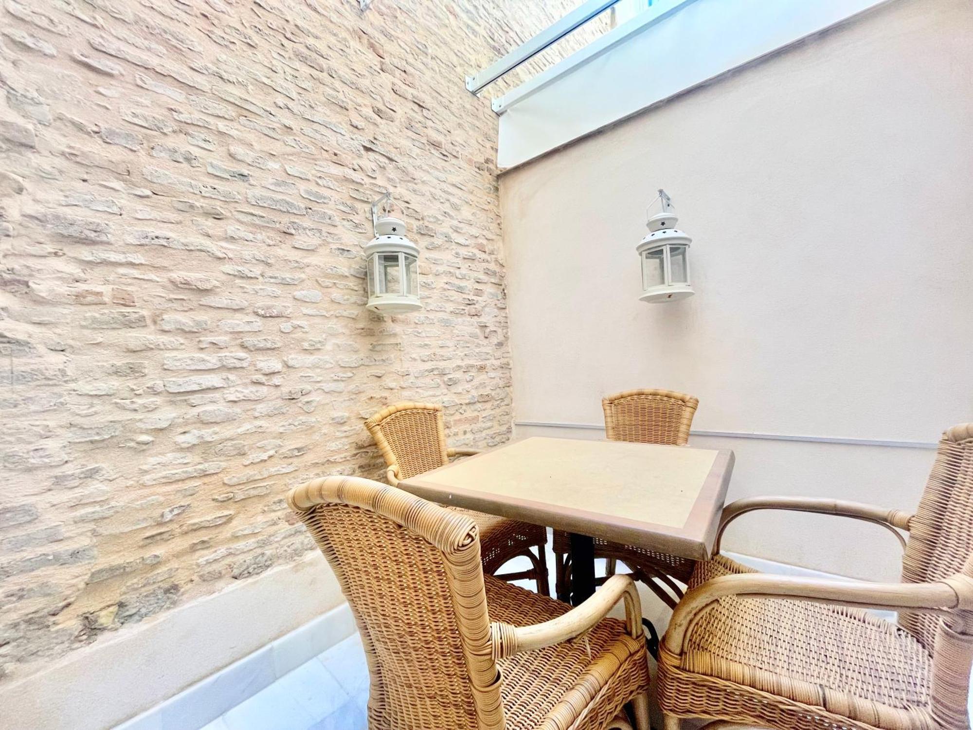 Appartamento Click Triana - Patio Privado Siviglia Esterno foto